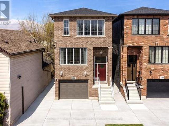 128 Canada Street, Hamilton, ON, L8P 1P5 house for sale | Listing ID X13026 | Royal LePage