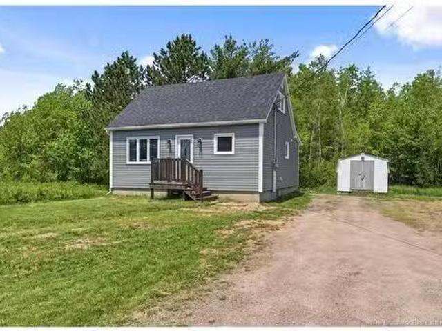 128 Chemin Trois Ruisseaux, Cap Pelé, NB, E4N 2B8 house for.