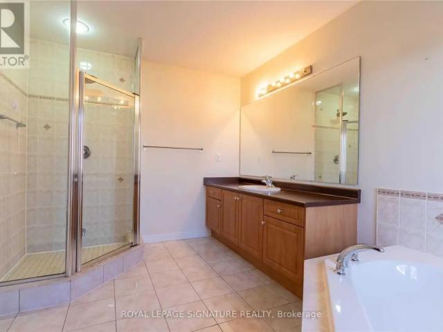 128 HOLMES CRESCENT