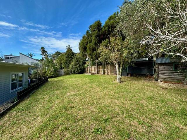 1/28 Hebron Road, Waiake, North Shore City
