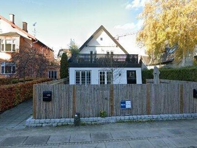 128 m2 villa til salg i Frederiksberg C