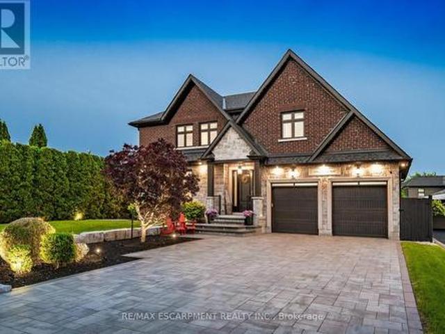 1298 Pinegrove Road, Oakville, ON, L6L 2X3 house for sale | Listing ID W13417 | Royal LePage