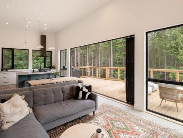 1290 Cowan Point Drive