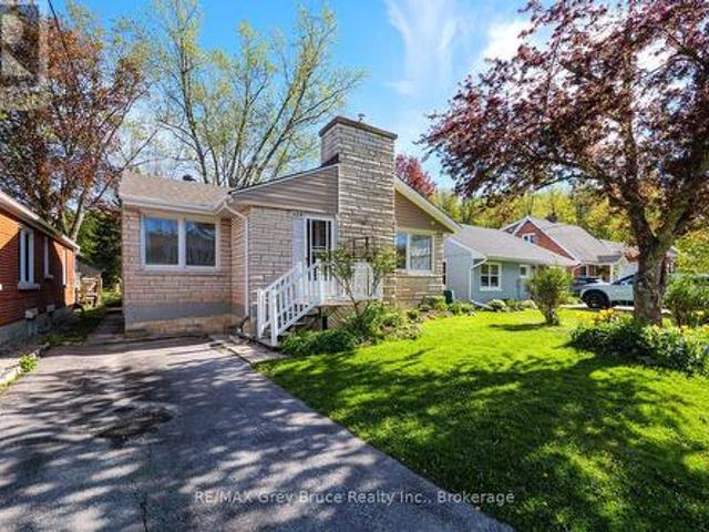 129 3Rd A Street W, Owen Sound, ON, N4K 3J6 house for sale | Listing ID X13168 | Royal LePage