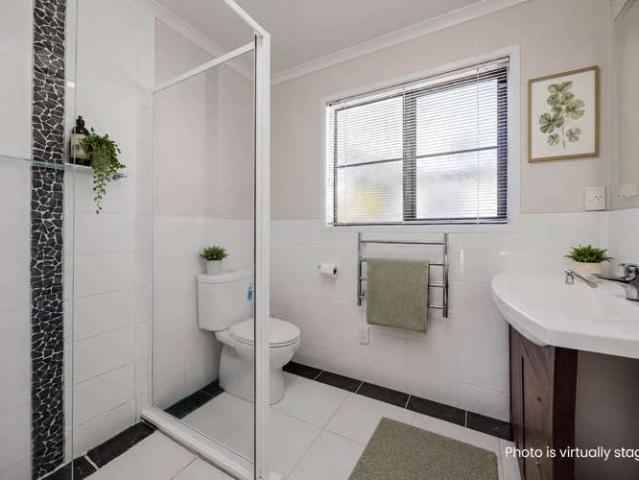 129 Cyril French Drive, Flat Bush, Manukau City