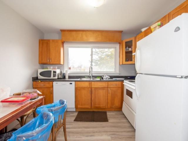 129 Jacobson Avenue 1 3 Bedroom Apartment for Rent at 129 Jacobson Ave, St. Catharines, ON L2T 3A6 Glenridge