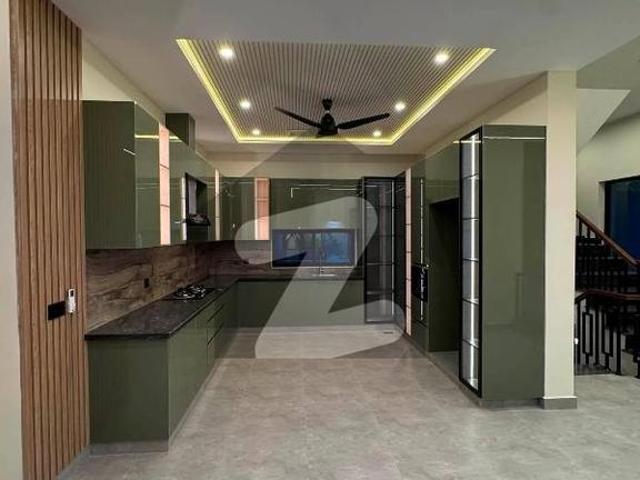12.5 Marla Luxury Designer House | Boulevard Category | 5 Master Bedrooms Bahria Town Phase 8