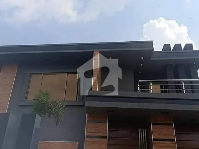 12.5 Marla Luxury House Ahmed Town Ideal Location In Gujrat City