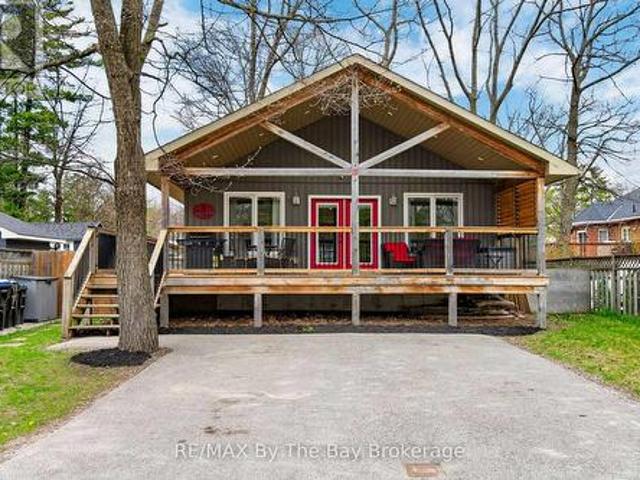12 5Th Lane, Wasaga Beach, ON, L9Z 2E9 house for sale | Listing ID S13128 | Royal LePage