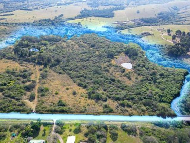 12.9 ha Land available in East London Outlying