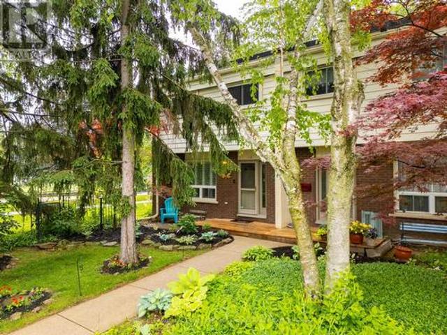 12 199 York Road, Hamilton, ON, L9H 1M9 townhouse for sale | Listing ID X13432 | Royal LePage