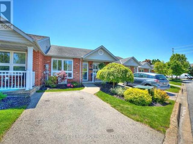 12 226 Vansickle Road, St. Catharines Rykert/Vansickle, ON, L2S 2S7 townhouse for sale | Listing ID X12175 | Royal LePage