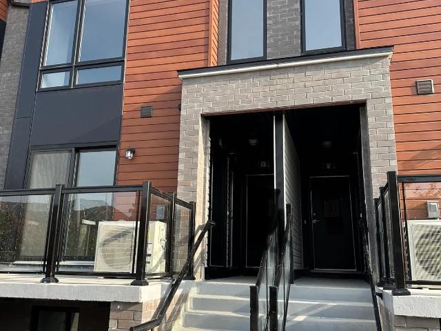 12 245 McLevin Avenue, Scarborough | 2Beds/2Bath, Townhouse, $2,450/mo | Condos. Ca