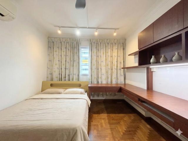 12 Teck Whye Lane HDB Apartment Room Rental, $850, 1 Bed 1 Bath 150 sqft $5.67 psf