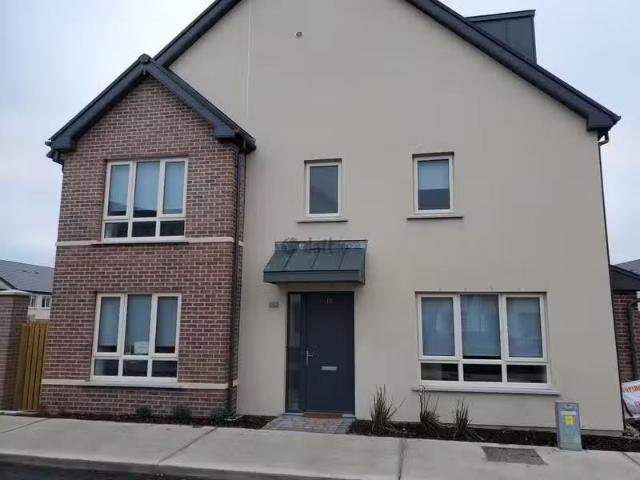 12 The Grove, Kilmartin Grove, Hollystown, Dublin, Hollystown.
