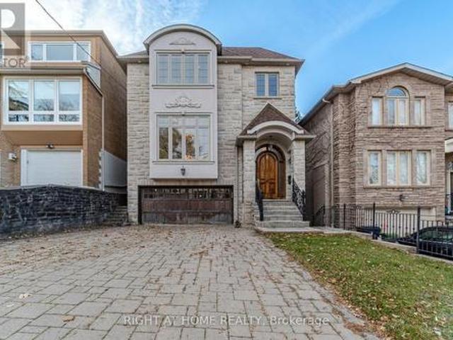 12 Walder Avenue, Toronto, ON, M4P 2R5 house for sale | Listing ID C12841 | Royal LePage