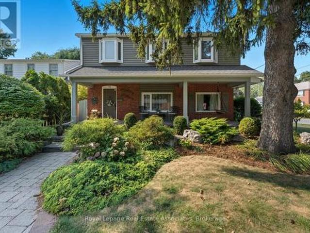 12 Wenonah Drive, Mississauga, ON, L5G 3W1 house for sale | Listing ID W13592 | Royal LePage