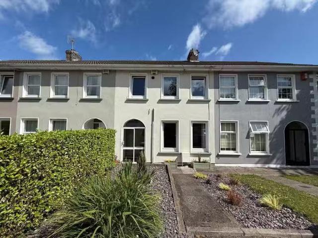 12 Whiteoaks, Wilton, Co. Cork, T12A97W is for sale