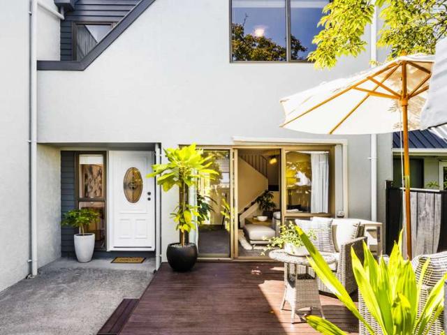 12 Wimbledon Way, Remuera, Auckland City