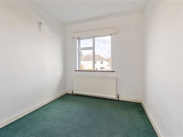 12 Woodley Park, Goatstown, Dublin 14 Lynam Auctioneers & Estate Agents 4797 MyHome. Ie Residential