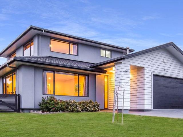12 Aotea Drive, Aotea, Porirua City
