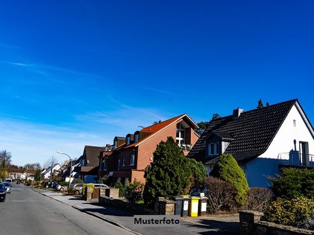 1/2 Anteil 2 Familienhaus