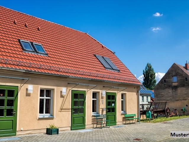1/2 Anteil freistehendes Einfamilienhaus
