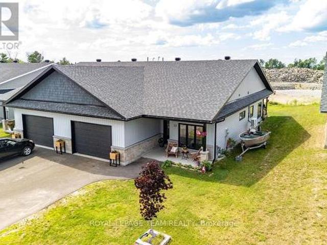 12 Bamagillia Street E, Whitewater Region, ON, K0J 1K0 house for sale | Listing ID X13544 | Royal LePage