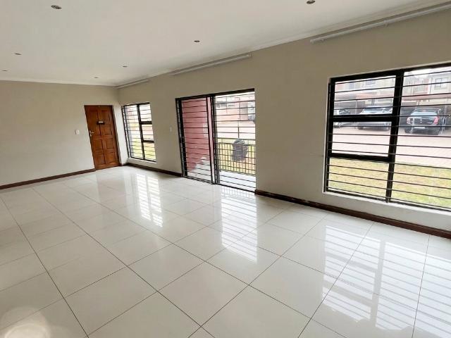 12 Bedroom House For Sale in Winchester Hills