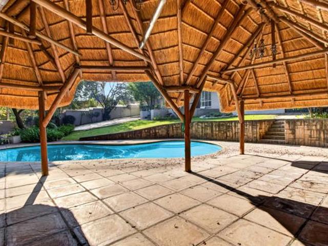 12 Bedroom House in Bryanston