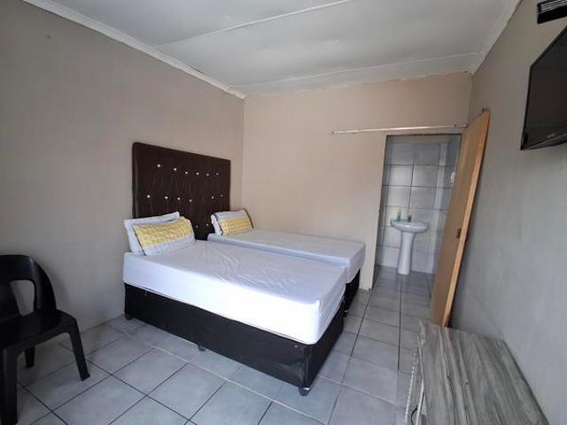 12 Bedroom House in Emalahleni Witbank Ext 8