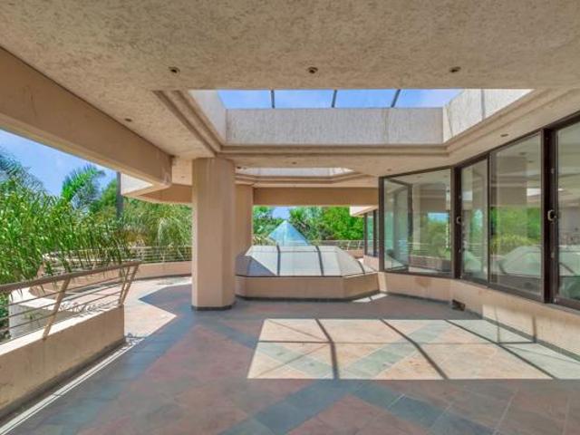 12 Bedroom House in Poortview