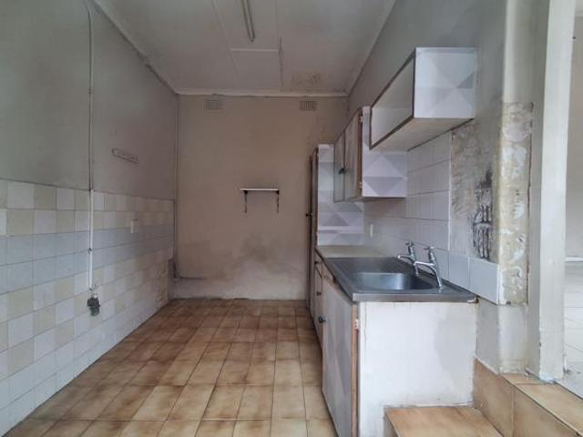 12 Bedroom House in Quigney
