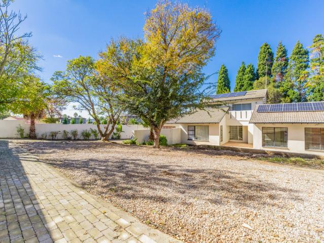 12 Bedroom House in Sandown