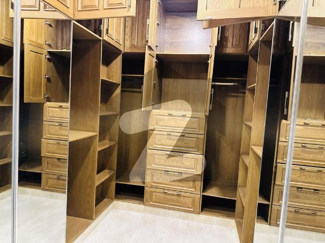 12 Beds New Luxurious House For Rent F 7