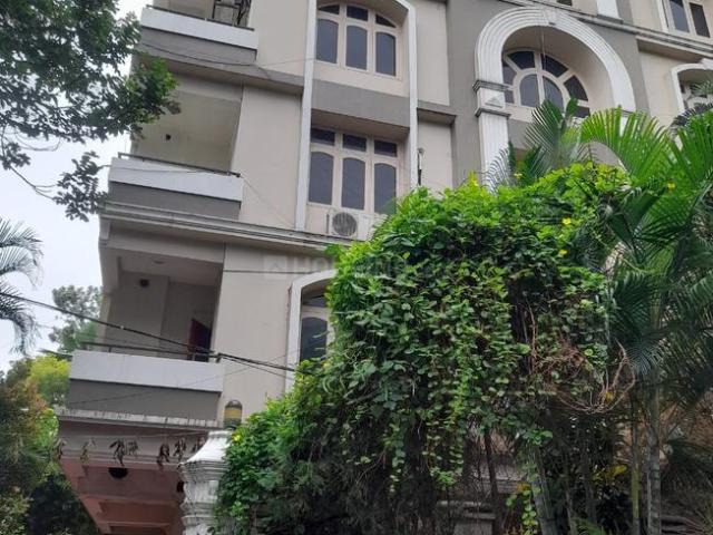 12 BHK Independent House in Banjara Hills for resale Hyderabad. The reference number is 16926343