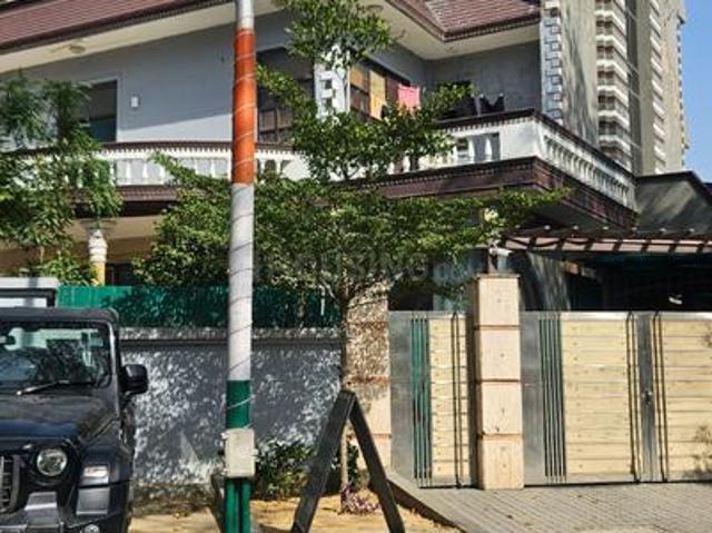 12 BHK Independent House in Gamma II for rent Greater Noida. The reference number is 20034059