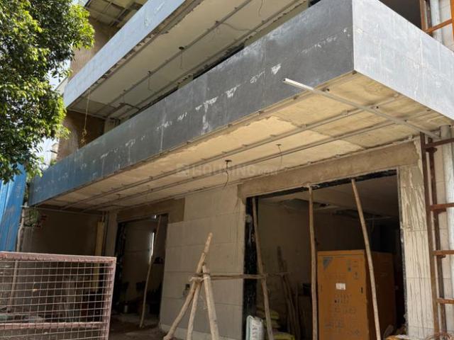 12 BHK Independent House in Sector 48 for resale Noida. The reference number is 17381847