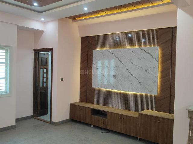 12 BHK Independent House in Varadharaja Nagar for resale North Bangalore. The reference number is 17092969