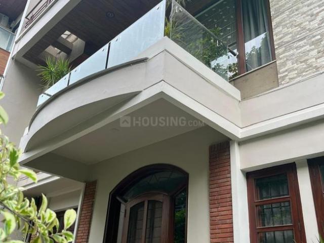 12 BHK Villa in Paschim Vihar for resale New Delhi. The reference number is 20552883