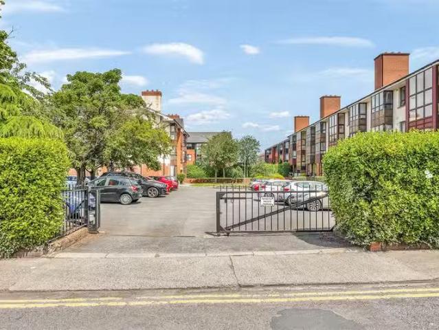 12 Boyne Court, Harold's Cross Road, Harold's Cross, Dublin 6.