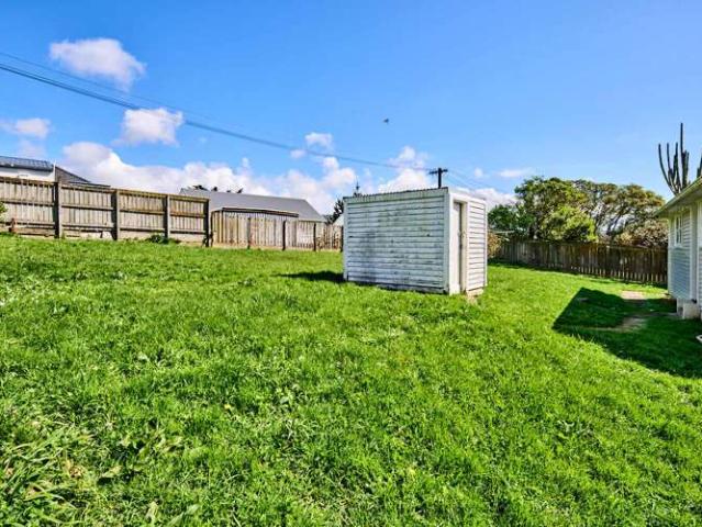 12 Bromley View, Ranui Heights, Porirua City
