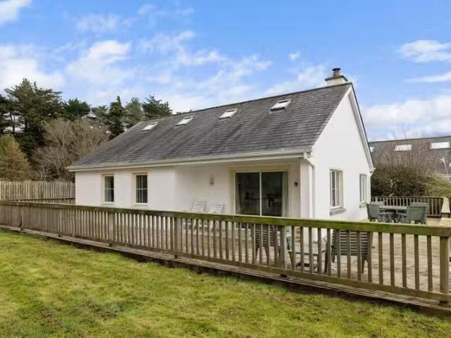 12 Brittas Bay Park, Brittas Bay, Co Wicklow, A67AE71 is for s.