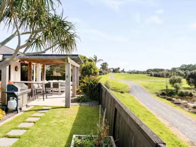 12 Carrington Drive, Papamoa, Tauranga