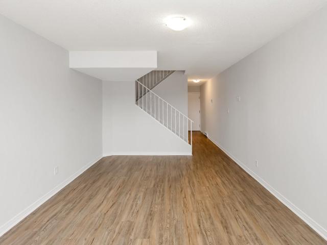 12 Colborne St E, Orillia, ON L3V 1T3, Canada 2 Bedroom Apartment for Rent at 12 Colborne St E, Orillia, ON L3V 1T3
