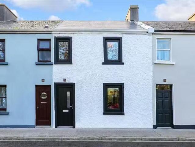 12 Corrib Terrace, Woodquay, Galway City, Co. Galway, H91X7YE.