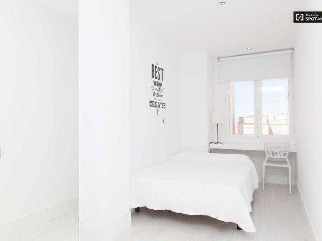 12 Dormitorio Apartamentos Madrid Madrid 104828831