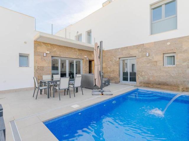 12 Dormitorio Casa Daya Vieja Spanien 96235592