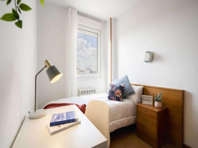 12 Dormitorio Shared Living/Roommate Madrid Madrid 103094374