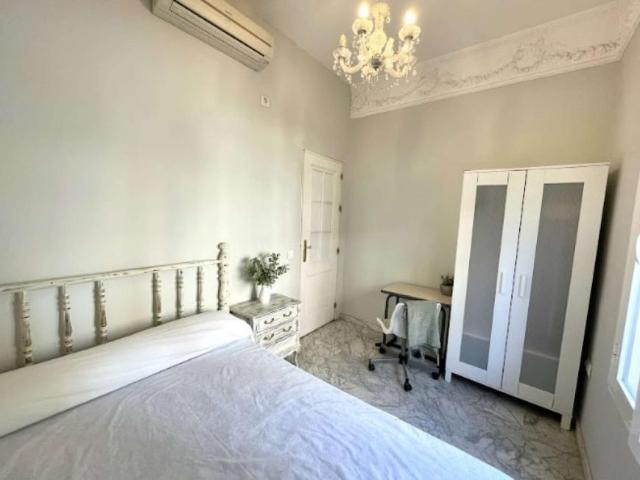 12 Dormitorio Shared Living/Roommate Seville Seville 95986320